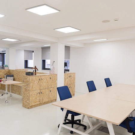 Офисный светильник серии TR Грильятто 588х588х40, 36Вт, 4000К, опал - фото