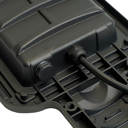 Светодиодный уличный консольный светильник SAFFIT SSL10-50 50W 5000K 230V, черный - фото