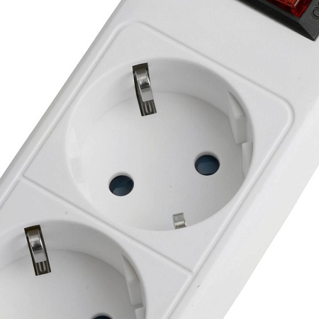 Сетевой фильтр 4-местный с/з STEKKER HM20-41-05 3x1мм2, 5 м, серия Optima, белый - фото