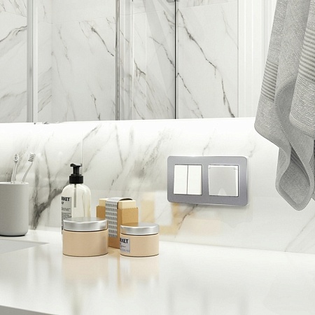 Розетка с заземлением и шторками c крышкой IP44 (белый матовый) W1171261 - фото