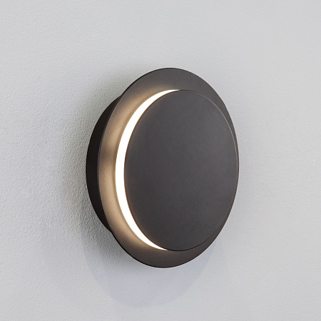 Настенный светодиодный светильник 40135/1 черный Elektrostandard - фото