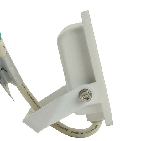 Светодиодный прожектор Feron LL-920 IP65 30W 6400K - фото