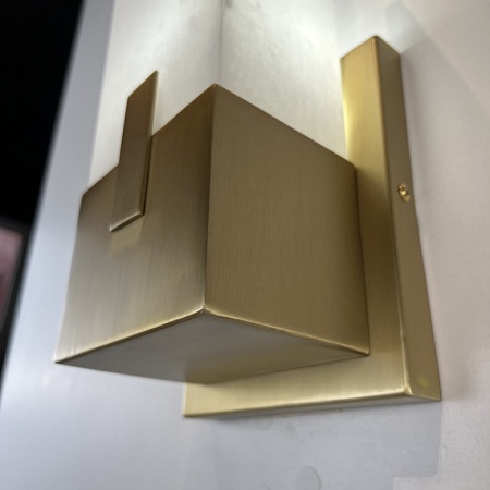 Бра Covet Short Clip Bath Sconce Imperiumloft 147864-22 - фото