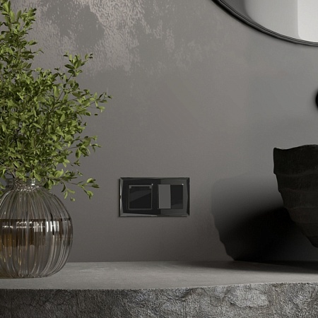 Розетка влагозащ. с зазем. с защит. крышкой и шторками (черный акрил) W1171248 - фото