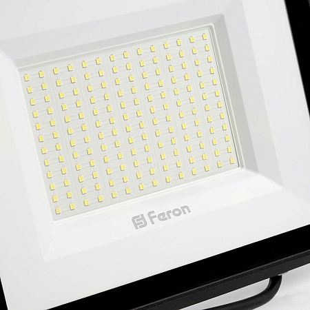 Светодиодный прожектор Feron LL-924 IP65 200W 4000K - фото