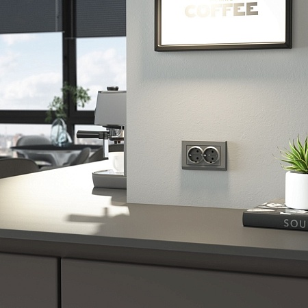 Розетка двойная с заземлением (графит матовый) W1172064 - фото