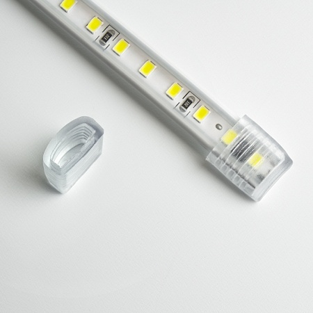 Светодиодная LED лента Feron LS710, 120SMD(2835)/м 10Вт/м 220V длина 25м, 6500K, IP65, с 1 сетевым шнуром, 2 заглушками, 2 коннекторами в комплекте - фото