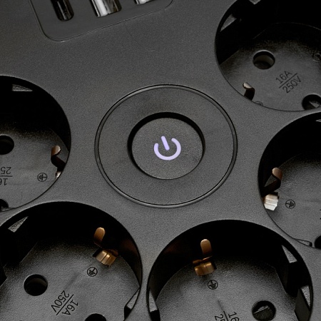 HM10-51-01 Удлинитель 5-местный с/з, 3x1мм2, 2.5м, 250В, 16А, 2USB+С 5V 3,1А, серия Comfort, черный - фото