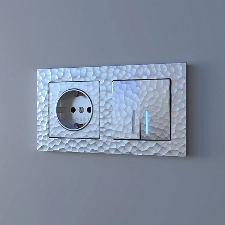 Розетка с заземлением и шторками серебряный W1271106 - фото