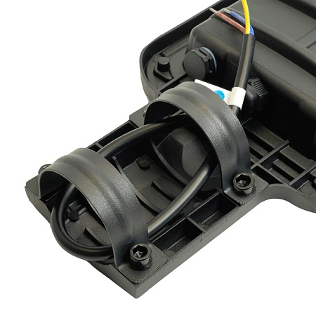 Светодиодный уличный консольный светильник SAFFIT SSL10-50 50W 5000K 230V, черный - фото