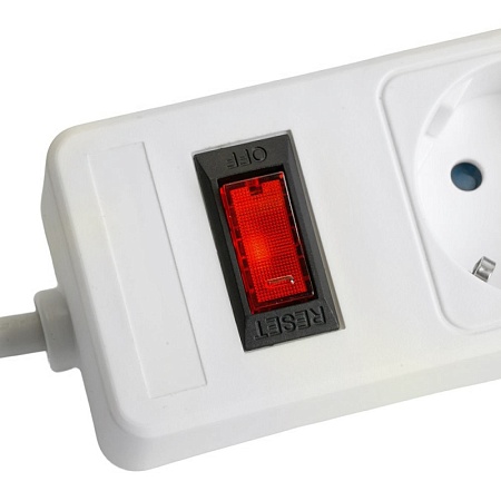 Сетевой фильтр 3-местный с/з STEKKER HM20-31-05 3x1мм2, 5 м, серия Optima, белый - фото