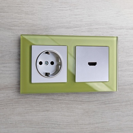 Розетка с заземлением и шторками серебряный WL06-SKGS-01-IP44 - фото