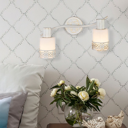 Настенный светильник Eurosvet 20025/2 белый с золотом - фото