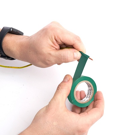 Изоляционная лента STEKKER INTP01319-10 0,13*19 10 м. зеленая - фото