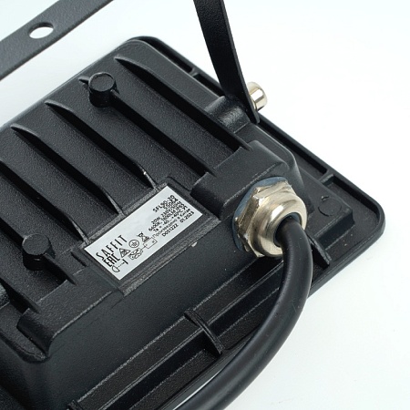 Светодиодный прожектор SAFFIT SFL90-20 IP65 20W 6400K - фото