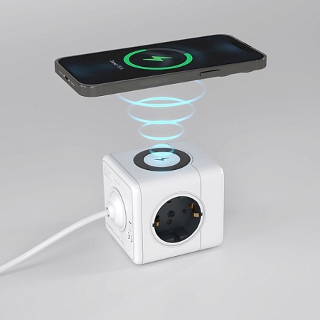 Розеточный блок 3-местный + 3 USB + беспроводная зарядка W6514101 - фото