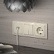 Розетка с заземлением слоновая кость WL03-SKG-01-IP20-ivory - фото