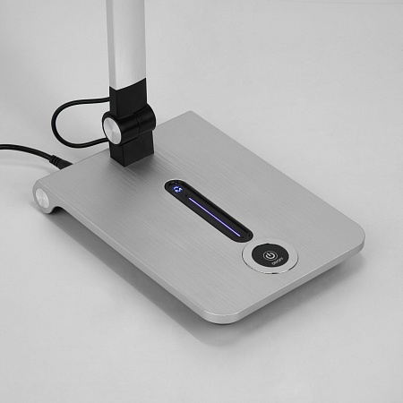 Светильник светодиодный настольный Great серебро TL70240 Elektrostandard - фото