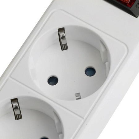 Сетевой фильтр 4-местный с/з STEKKER HM20-41-03 3x1мм2, 3 м, серия Optima, белый - фото