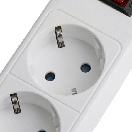 Сетевой фильтр 6-местный с/з STEKKER HM20-61-02 3x1мм2, 1,8 м, серия Optima, белый - фото