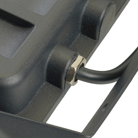 Светодиодный прожектор Feron LL-931 IP65 70W 6400K - фото