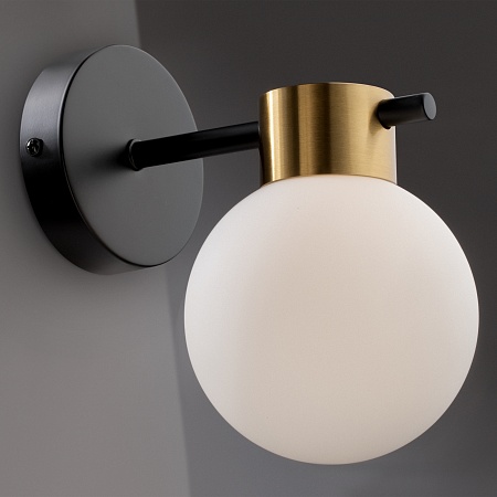 Настенный светильник (бра) Freya Gatsby FR5233WL-01BS - фото