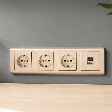 Розетка с заземлением (шампань рифленый) W1171010 - фото